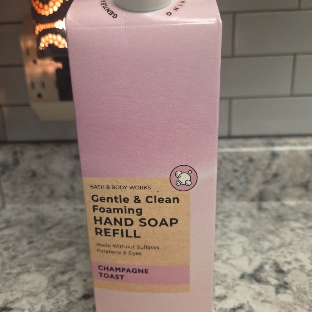 Bath & Body Works Champagne Toast Foaming Hand Soap Refill